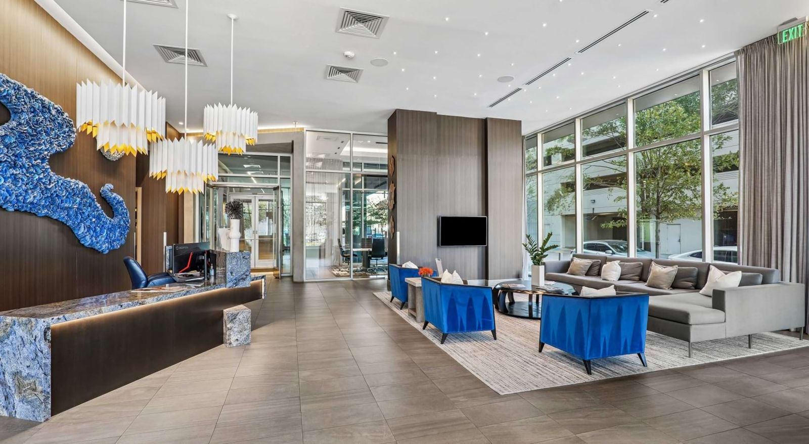 Lobby lounge